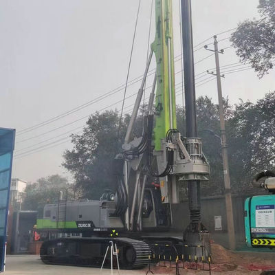 Plataforma de perforación rotatoria hidráulica del aparejo ISO9001 los 70m de ZR240C que llena 3K
