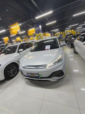 2020 Mini eléctrico de segunda mano 5 asientos y 4 puertas